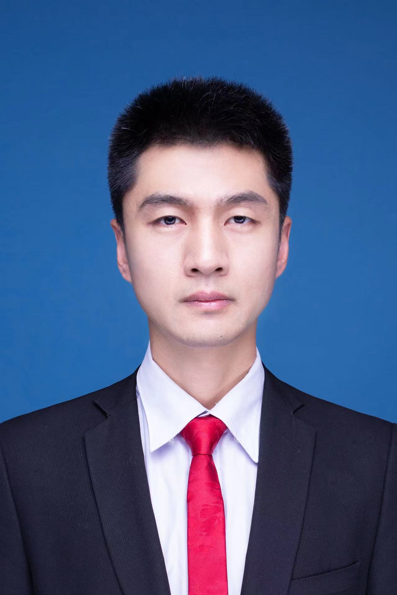 余泽雄.jpg